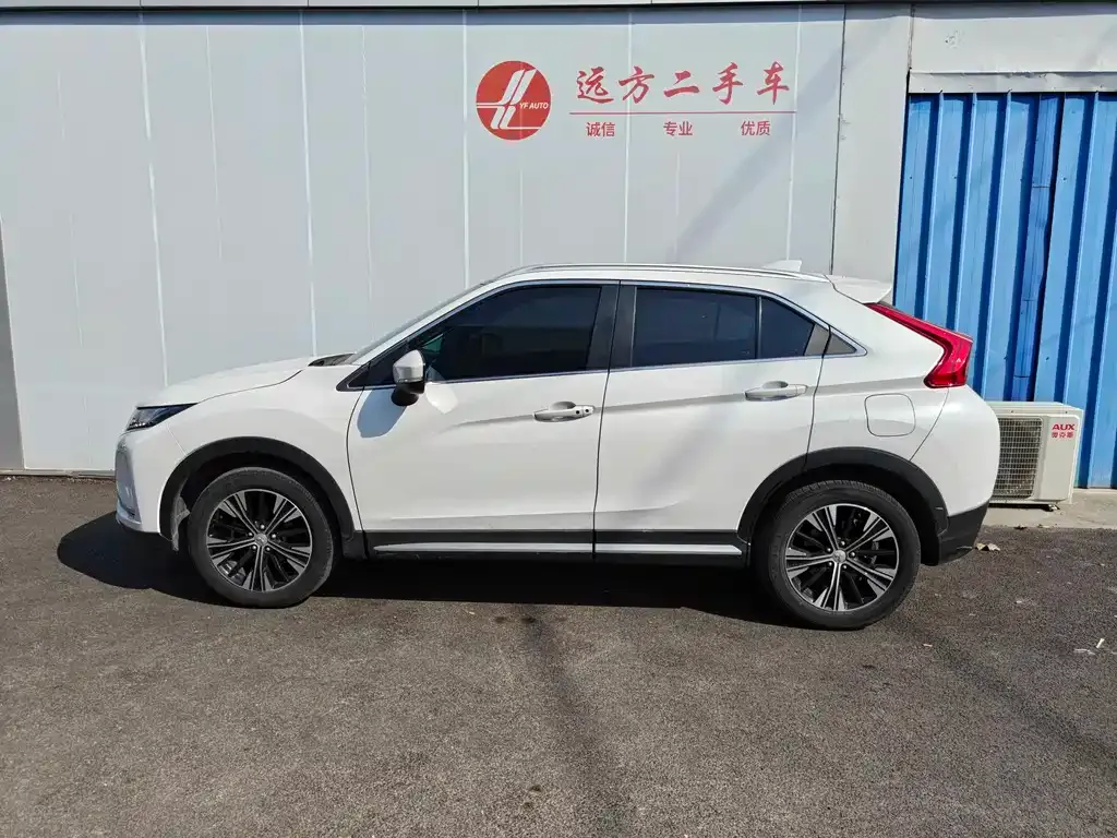 Mitsubishi Eclipse Cross — фото 4