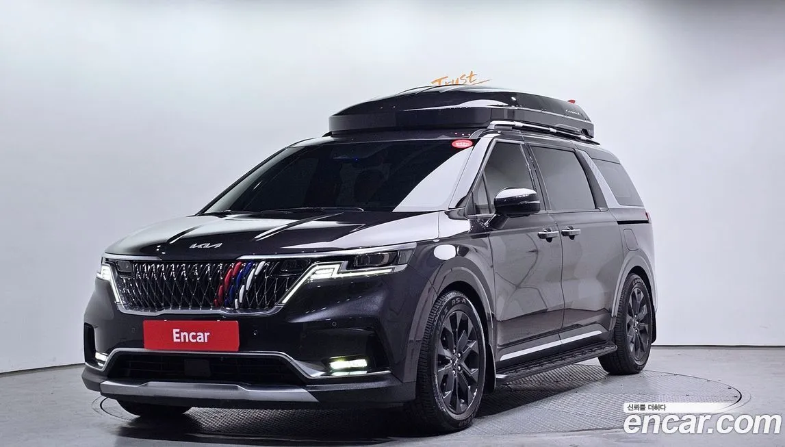 Kia Carnival — фото 1