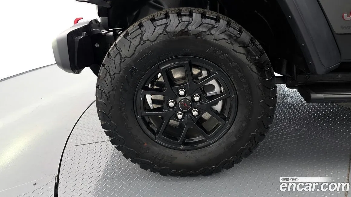 Jeep Wrangler — фото 4