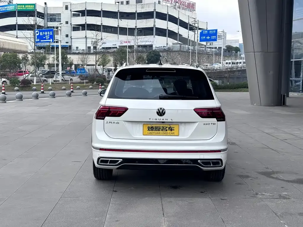 Volkswagen Tiguan L — фото 2