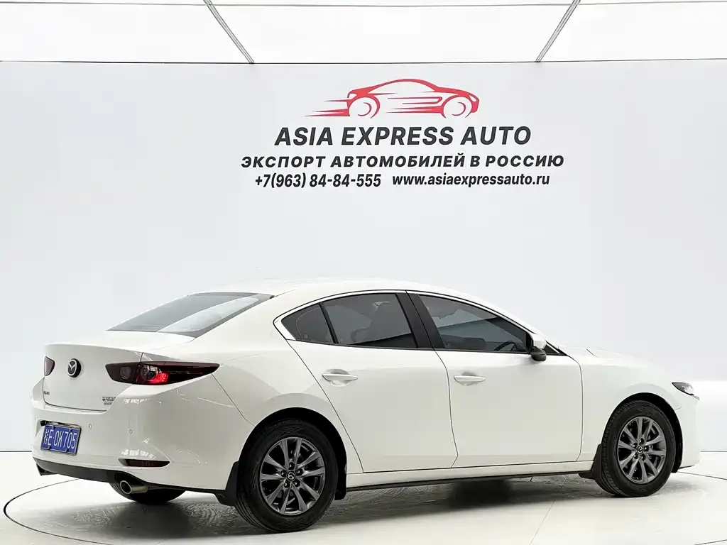 Mazda 3 Axela — фото 10