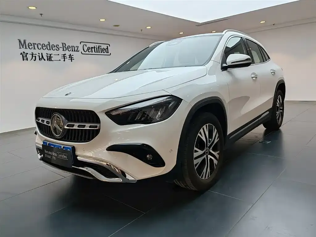 Mercedes-Benz GLA — фото 1