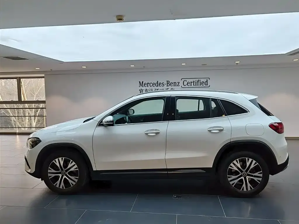 Mercedes-Benz GLA — фото 7