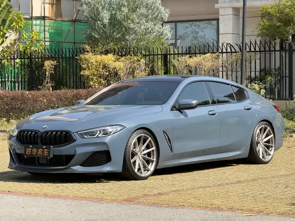 BMW 8 Series — фото 4