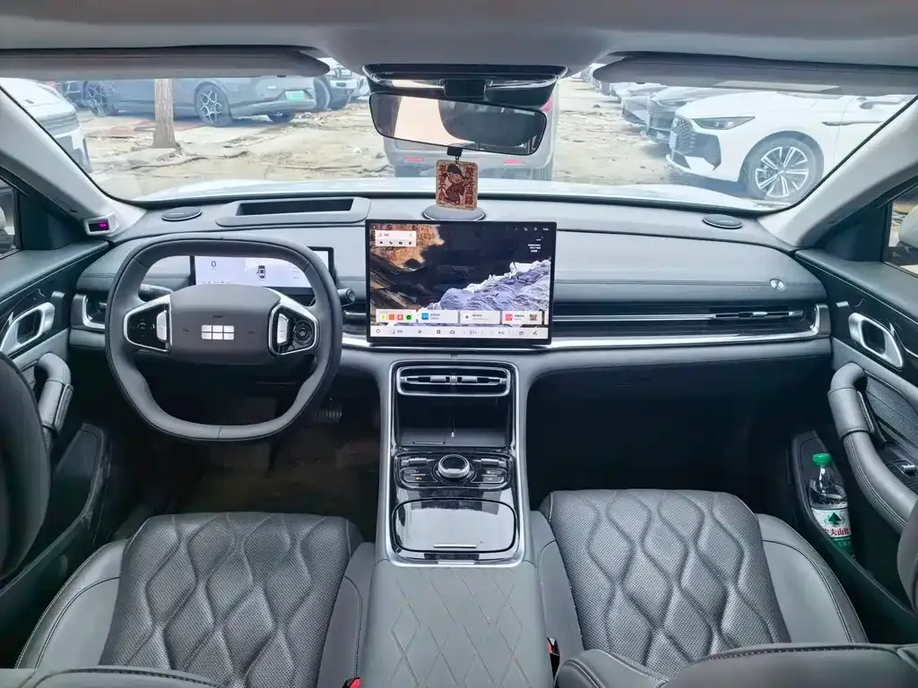 Geely Galaxy A7 — фото 10