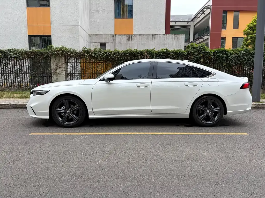 Honda Inspire — фото 9