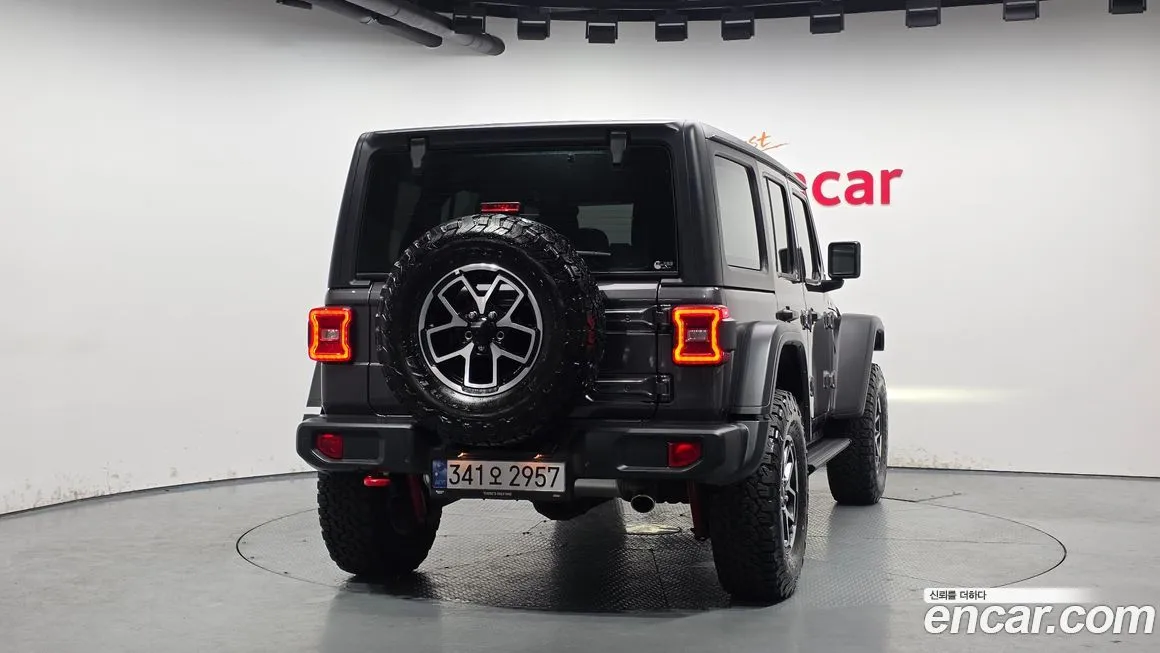 Jeep Wrangler — фото 2