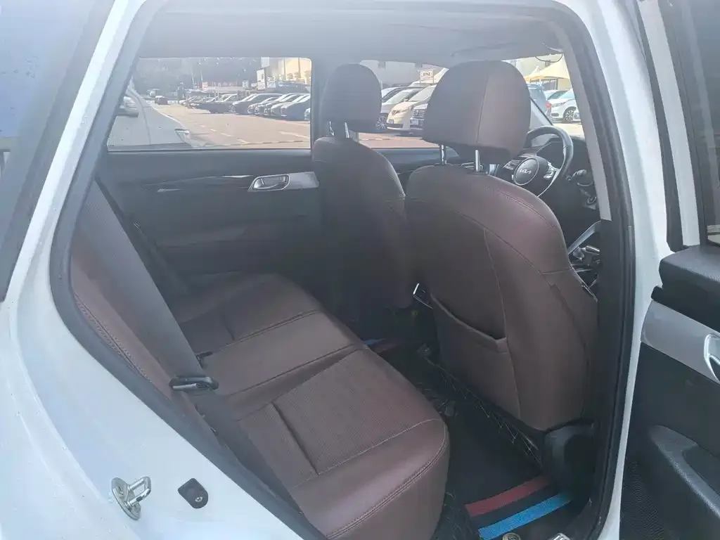 Kia Sportage — фото 5