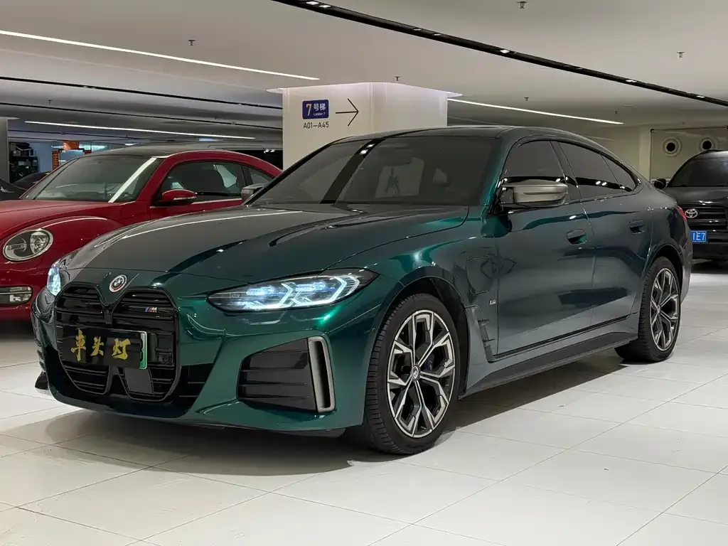 BMW i4 — фото 1