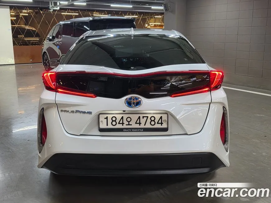 Toyota Prius — фото 6
