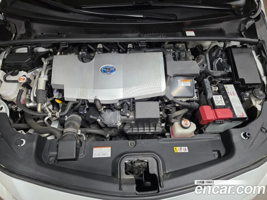 Toyota Prius — фото 10