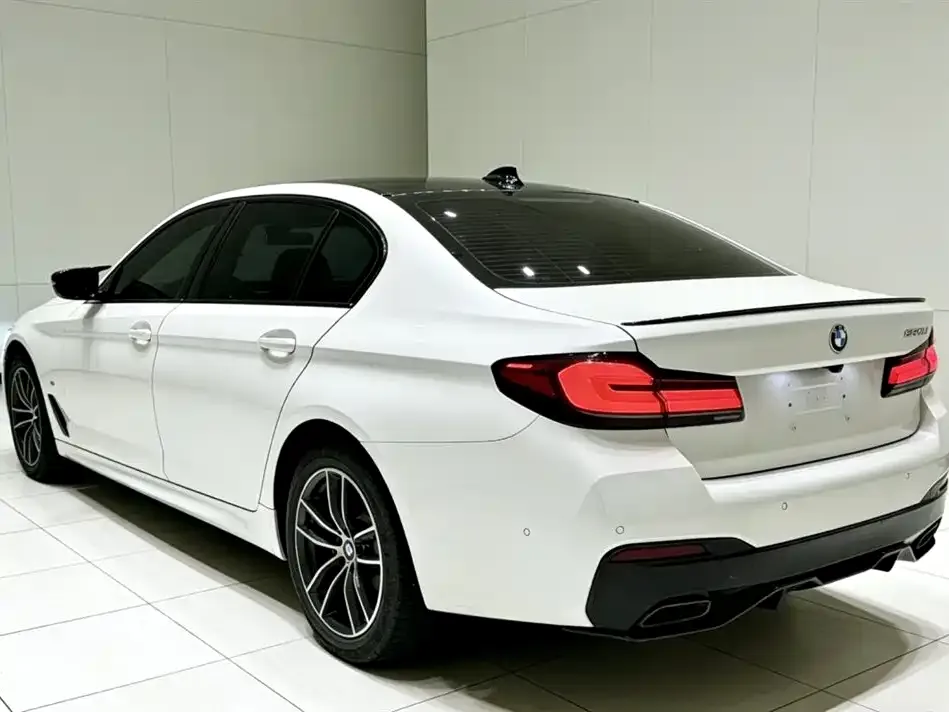 BMW 5 Series — фото 3