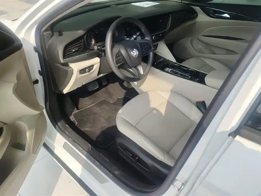 Buick Regal — фото 10