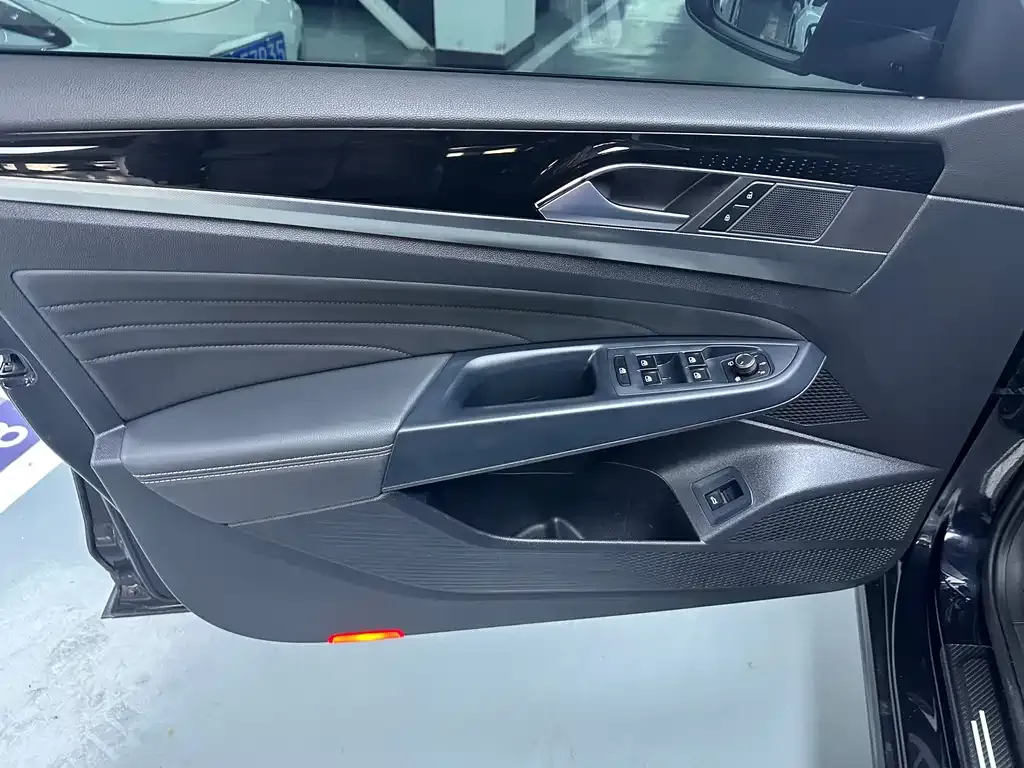 Volkswagen Passat — фото 5