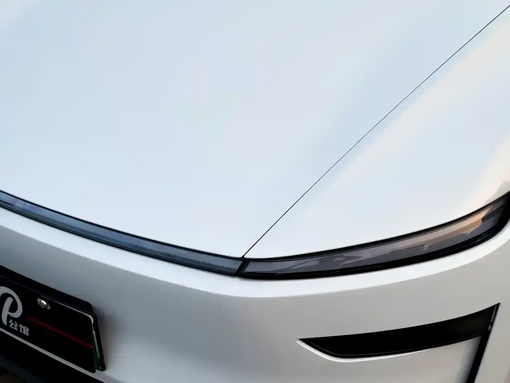 Tesla Model Y L — фото 4
