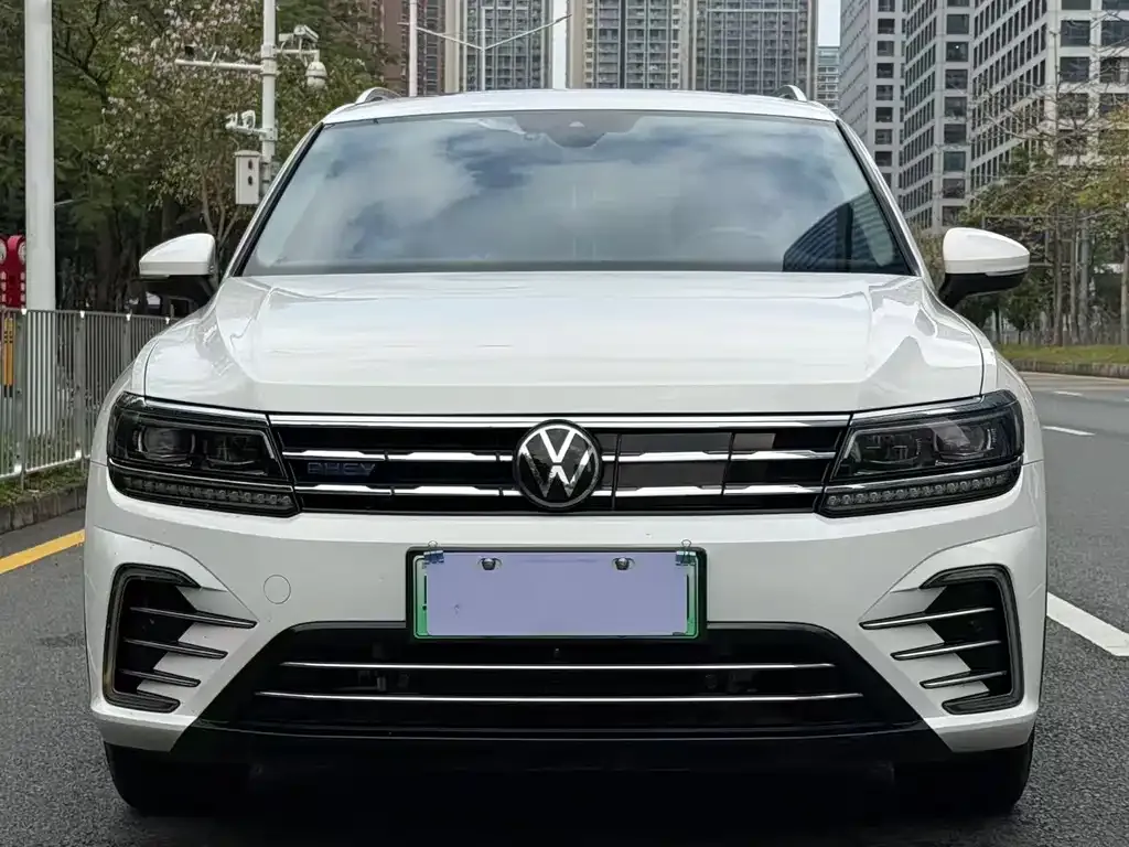 Volkswagen Tiguan L New Energy — фото 5