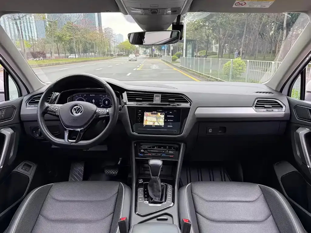 Volkswagen Tiguan L New Energy — фото 10