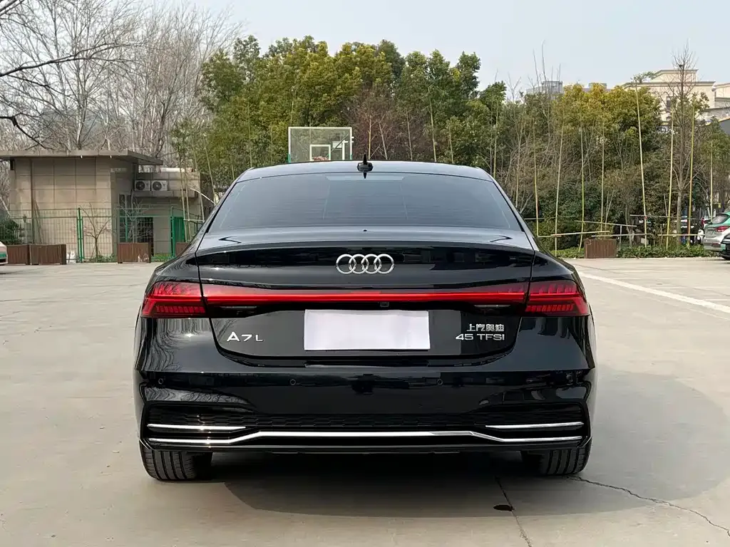 Audi A7L — фото 3