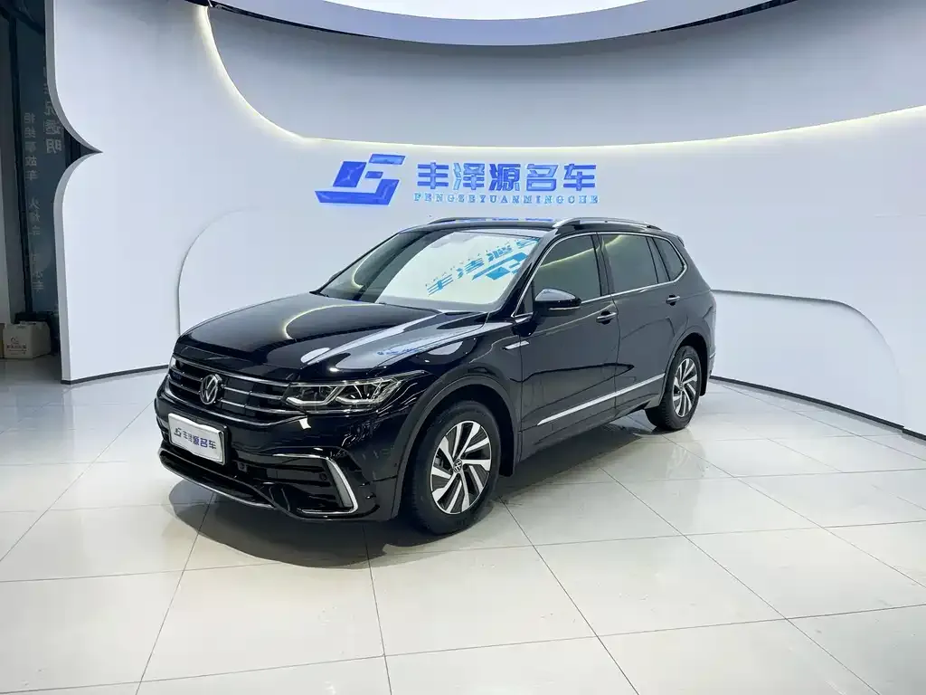 Volkswagen Tiguan L New Energy — фото 1