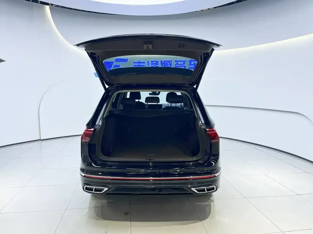 Volkswagen Tiguan L New Energy — фото 3
