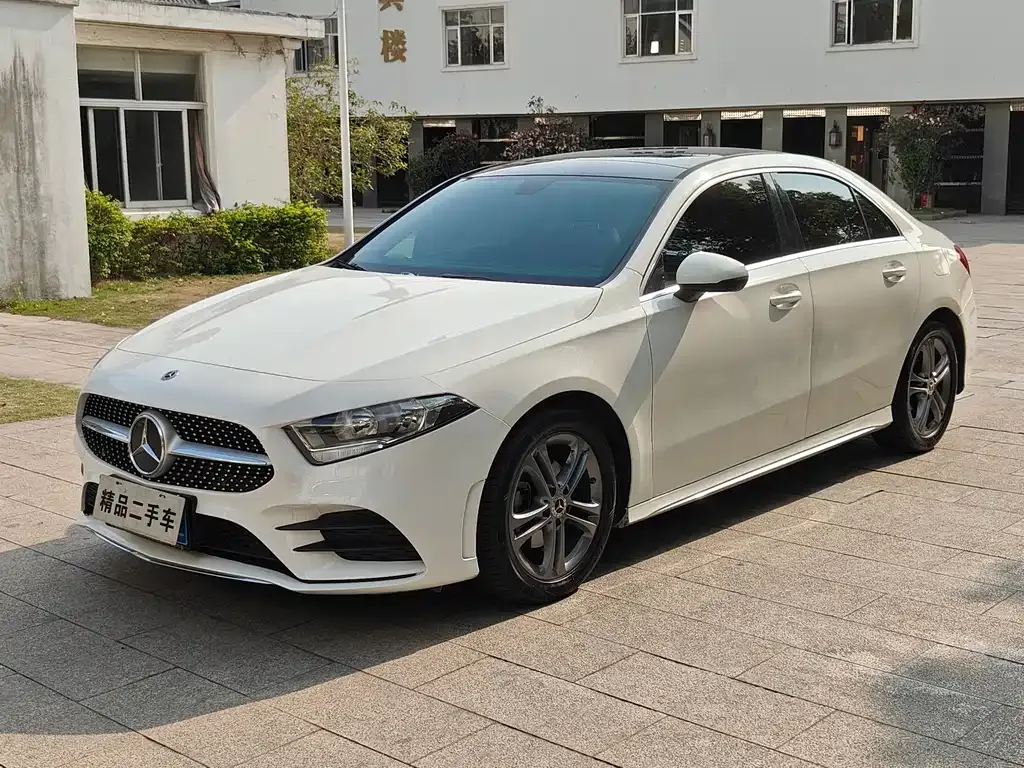 Mercedes-Benz A-Class — фото 1