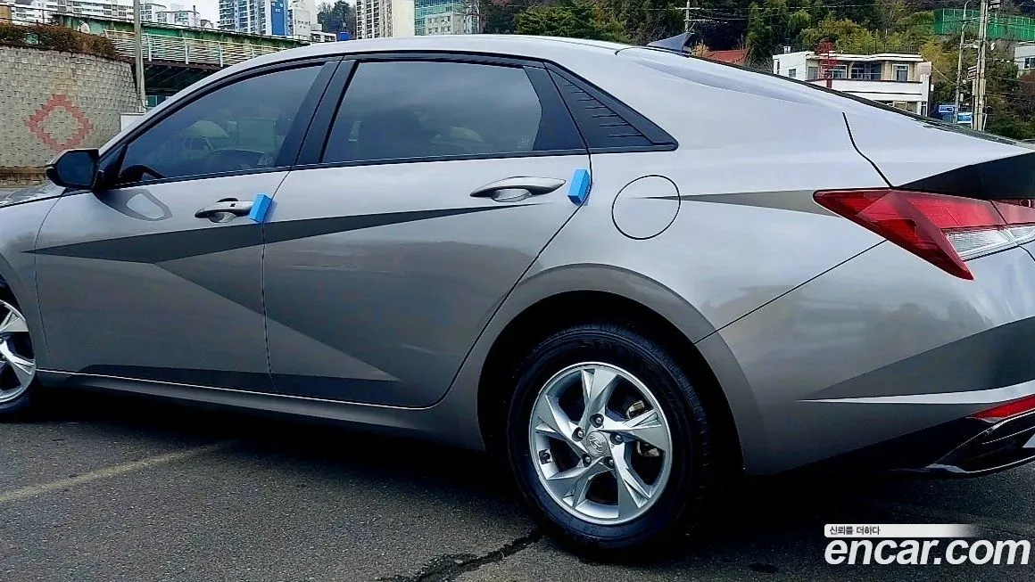 Hyundai AVANTE — фото 5