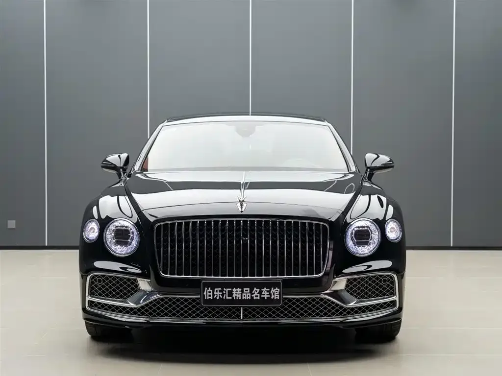 Bentley Flying Spur — фото 5