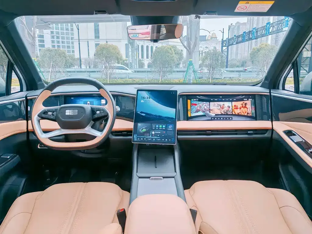Geely Galaxy L7 — фото 10