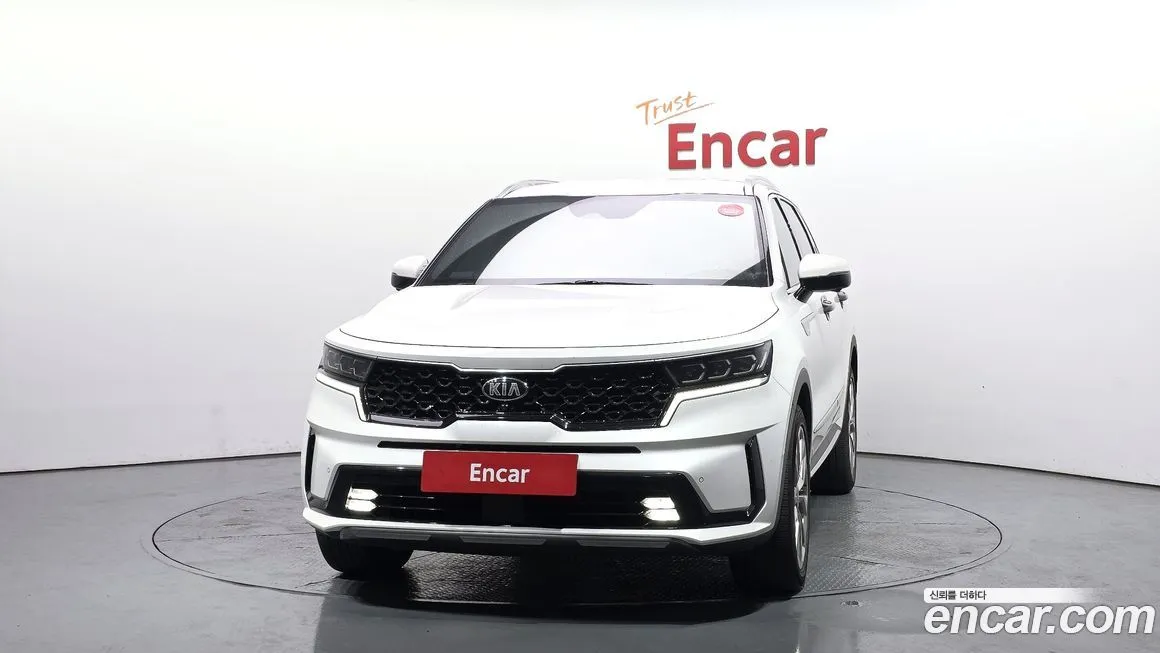 Kia Sorento — фото 8