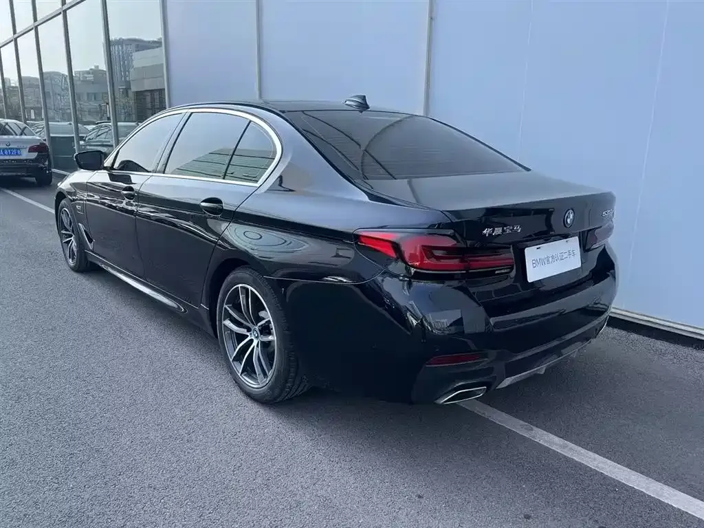 BMW 5 Series New Energy — фото 6
