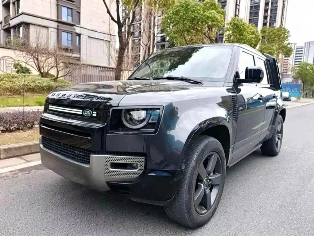 Land Rover Defender — фото 1