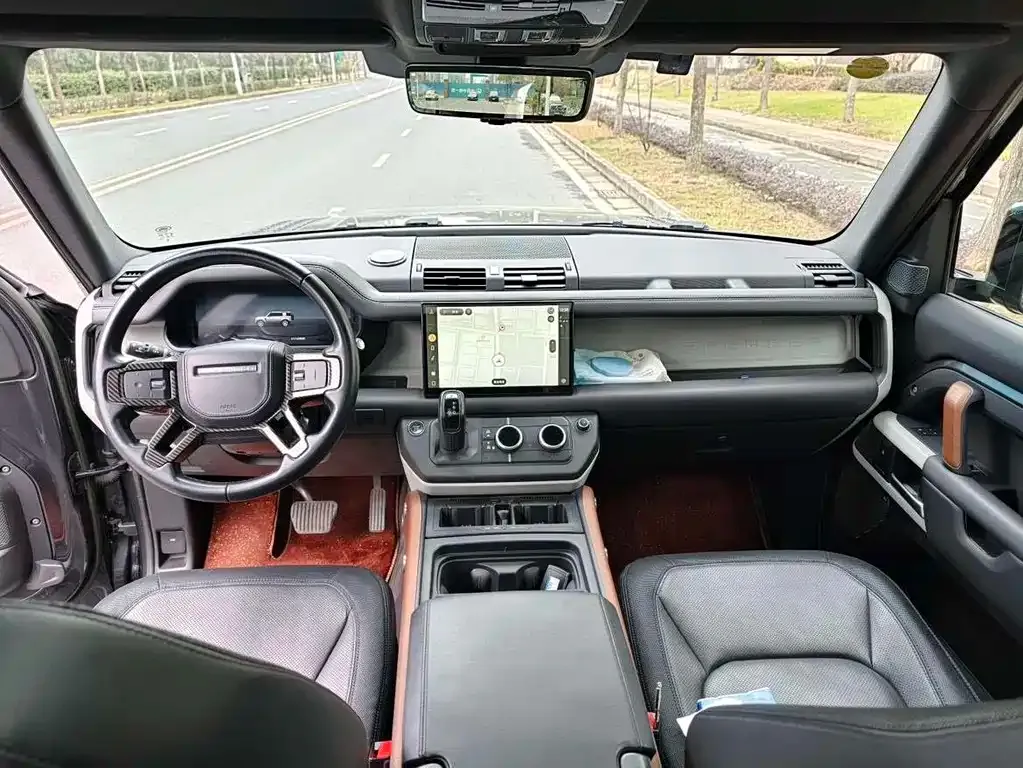 Land Rover Defender — фото 10