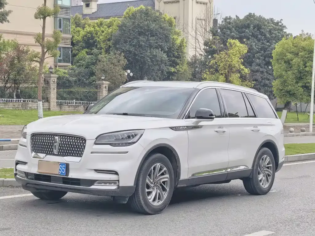 Lincoln Aviator — фото 1