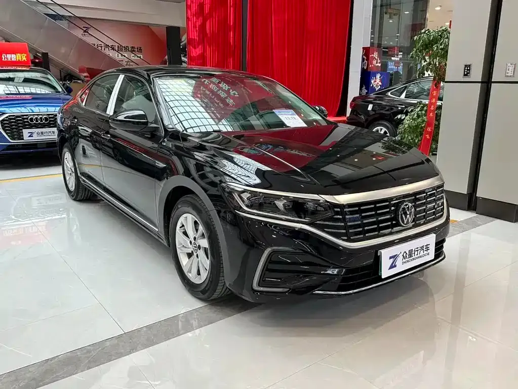 Volkswagen Passat New Energy — фото 8