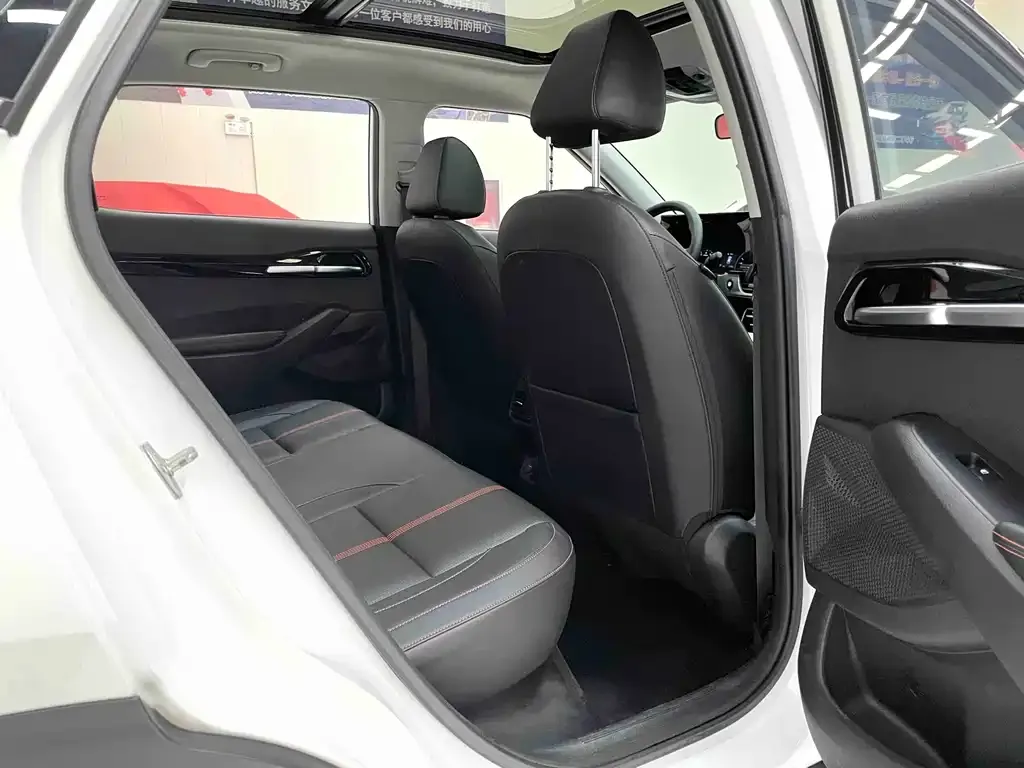 Kia KX3 — фото 4