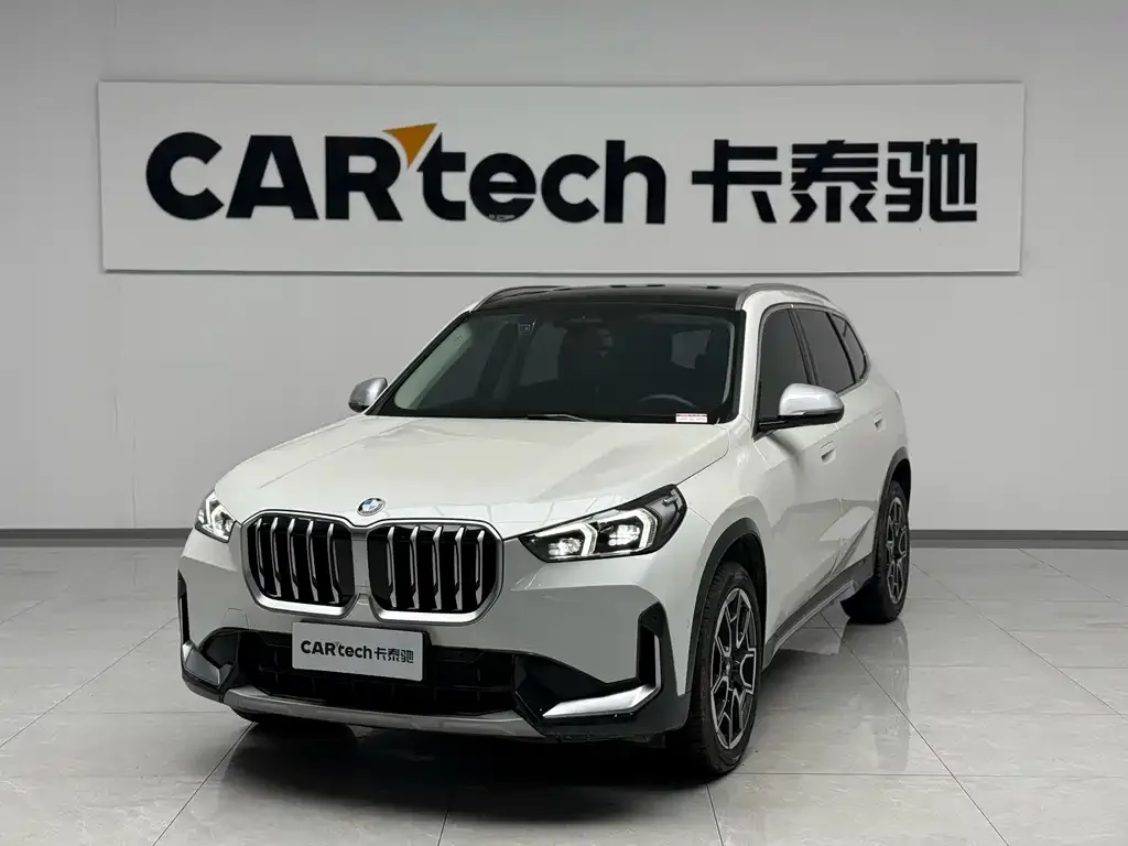 BMW X1 — фото 1