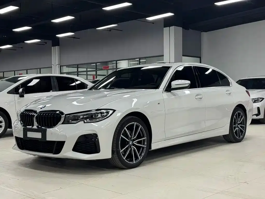 BMW 3 Series — фото 1