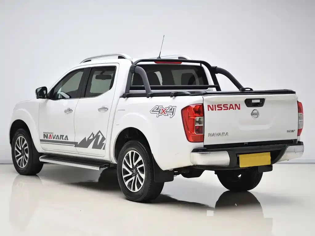 Nissan Navara — фото 5