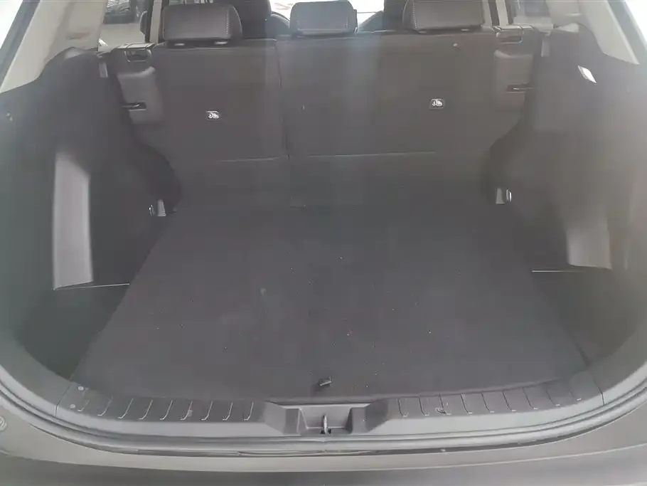 Toyota RAV4 — фото 3