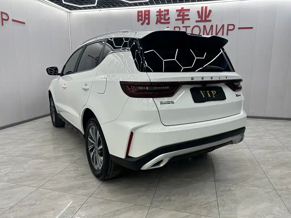 Geely Vision X6 — фото 10