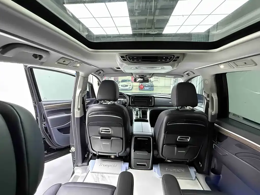 GAC Motor Trumpchi M8 — фото 9
