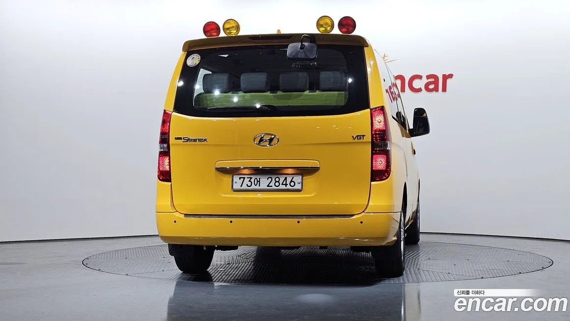 Hyundai Starex — фото 10