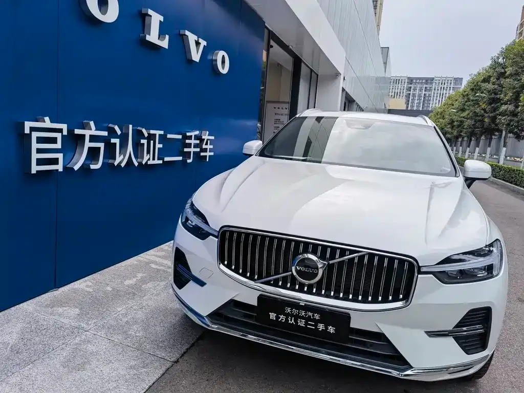 Volvo XC60 — фото 3