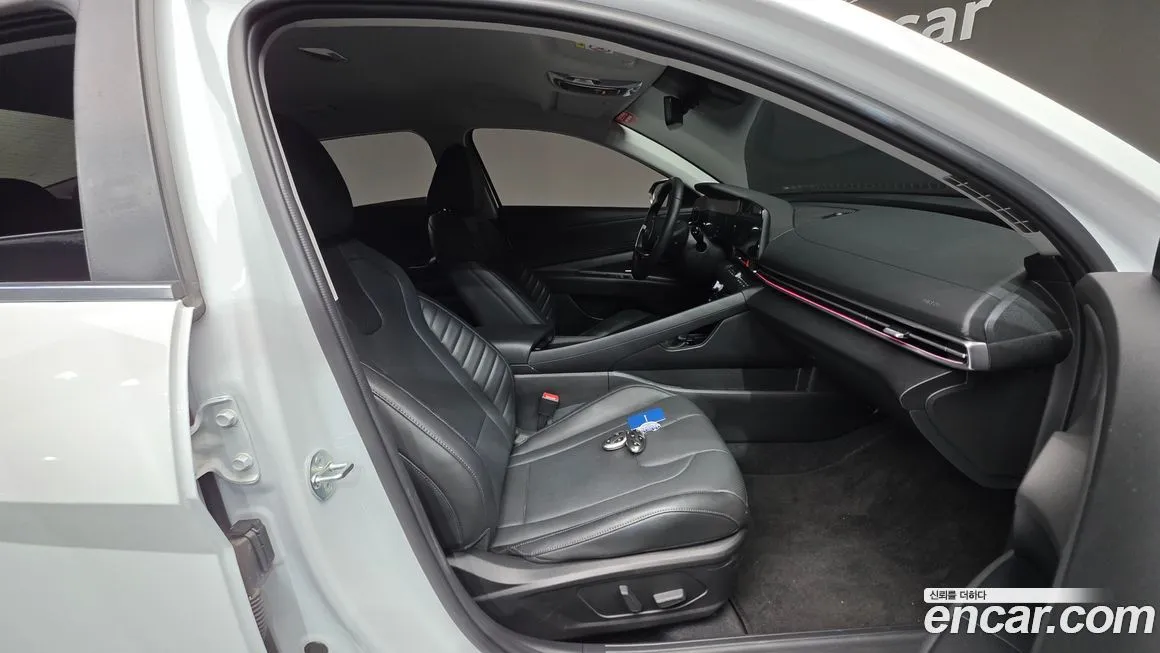 Hyundai AVANTE — фото 2