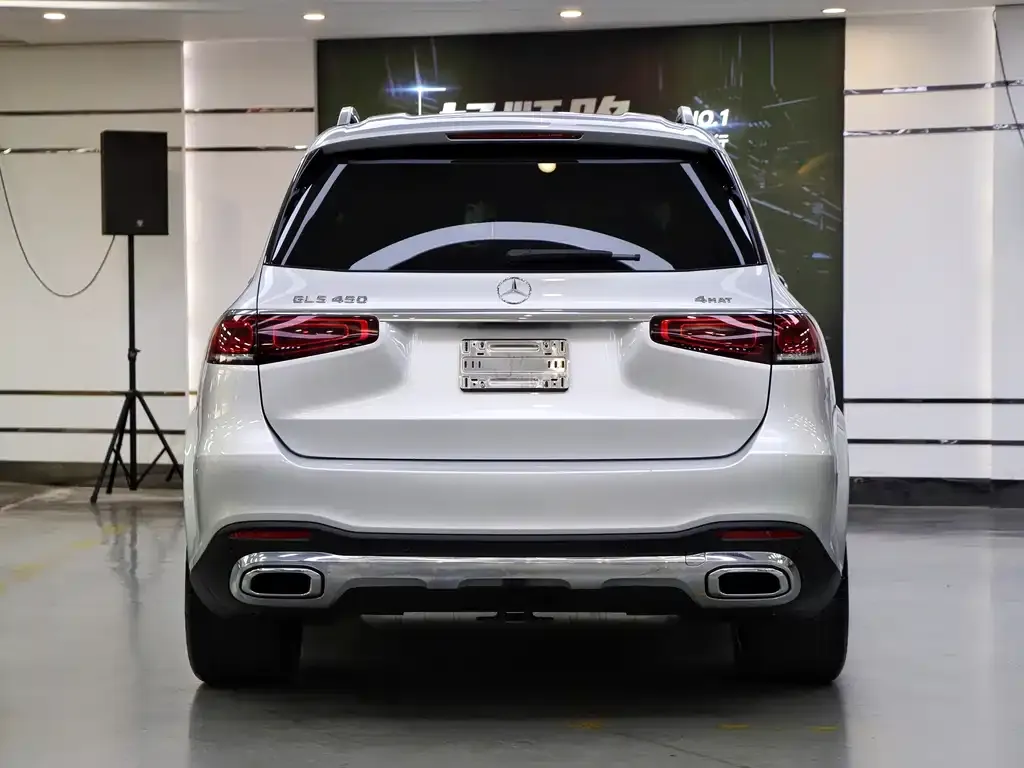 Mercedes-Benz GLS — фото 9