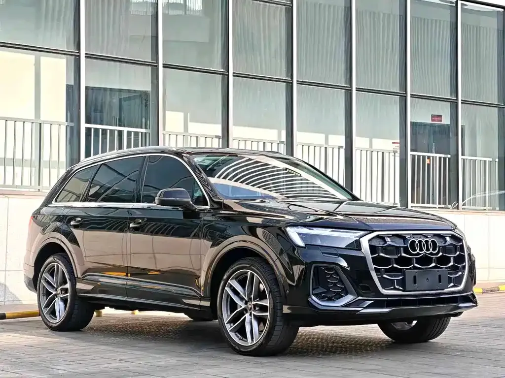 Audi Q7 — фото 6