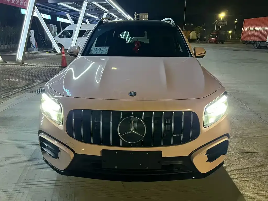 Mercedes-Benz GLB AMG — фото 8