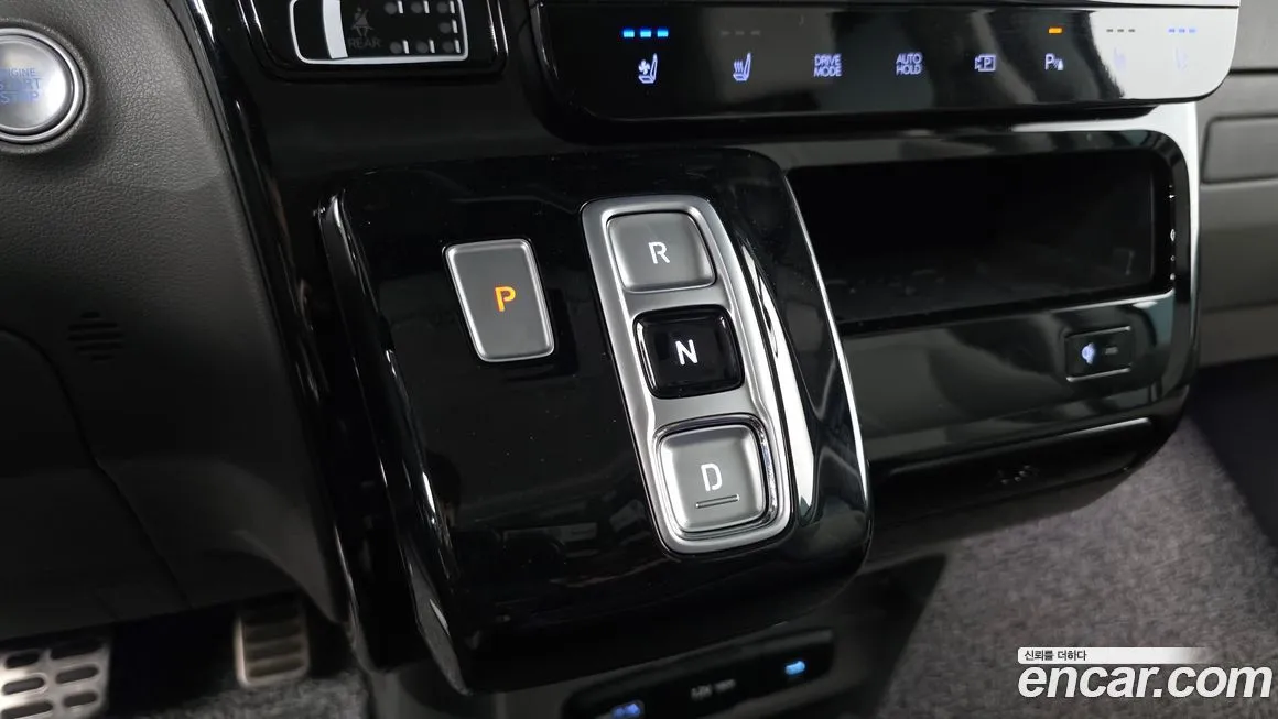 Hyundai Staria — фото 4