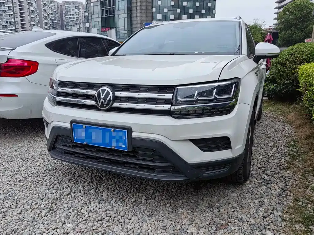 Volkswagen Tharu — фото 1