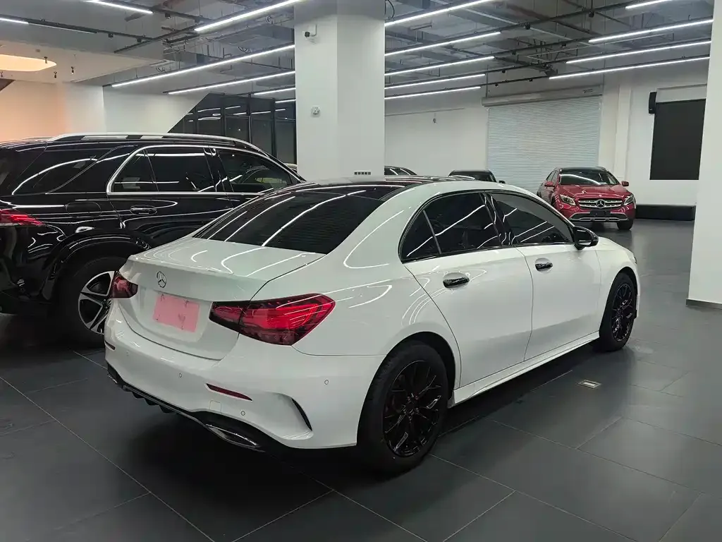 Mercedes-Benz A-Class — фото 9